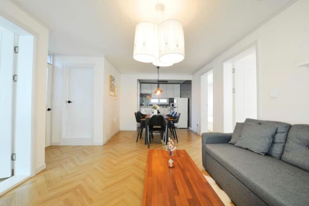 Yeonnam Wave Villa Seoul Bagian luar foto