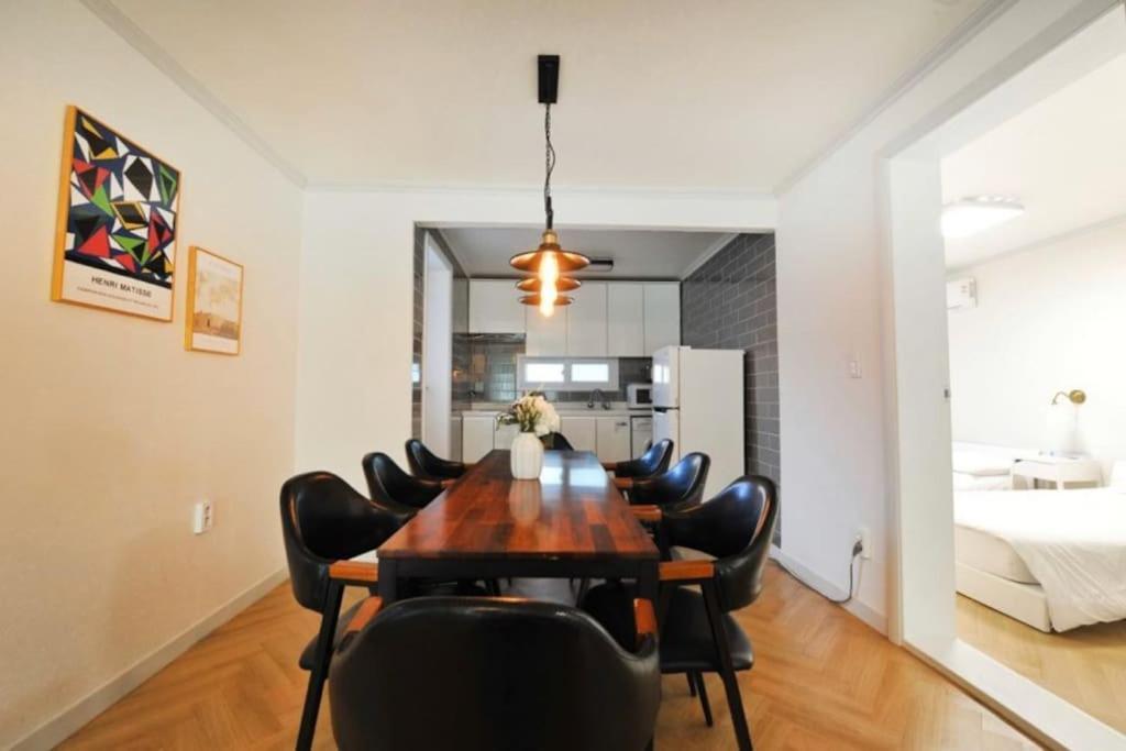 Yeonnam Wave Villa Seoul Bagian luar foto